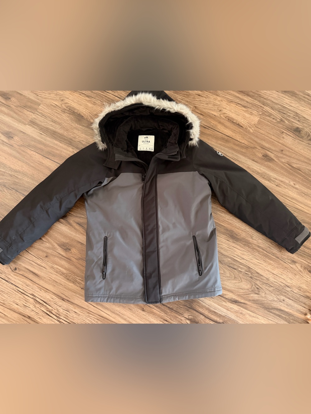 Abercrombie & Fitch Black and Gray Hooded Winter Jacket with Faux Fur Trim